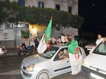 Supporters alg&eacute;riens
