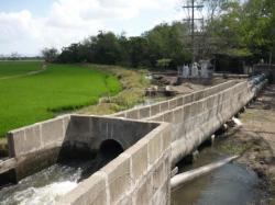 systeme  d'irrigation au bord du lac Nicaragua