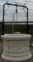 Puits de jardin en pierre reconstitu�e