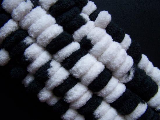 laine fantaisie pompon