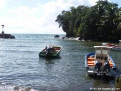 Port de p&ecirc;che de Bananier - petits bateaux de p&ecirc;cheurs