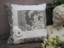 COUSSIN GRIS 3