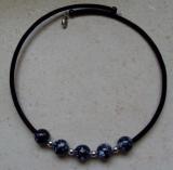 Parure velours noir et perles