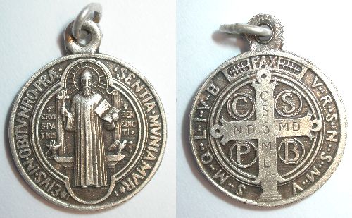 Énorme Saint Benoît 2.5 Médaille Exorcisme - Médaille Catholique - Béni