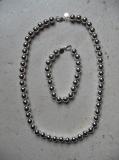 Parure boules m�tal plaqu� argent