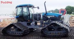 TV-140 New Holland tractor with tracks of Ballintubber 